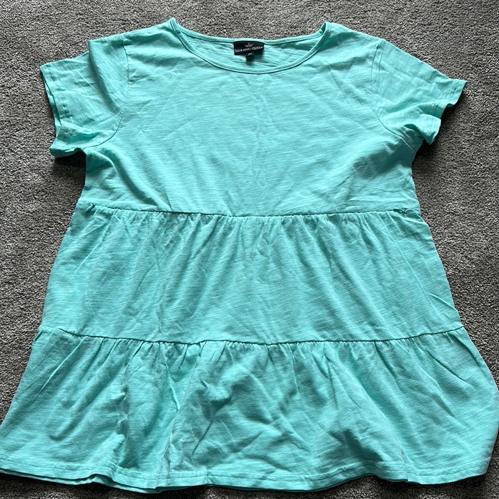 Nursing Queen Top